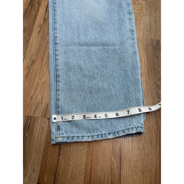 Universal Threads 90s Baggy Jeans‎ Light Wash High Rise Straight Mom Denim 4/27 - Image 9
