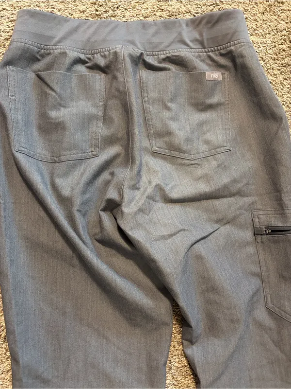 Figs‎ Graphite Gray Women's Zamora Jogger Scrub Pants Small - Image 7
