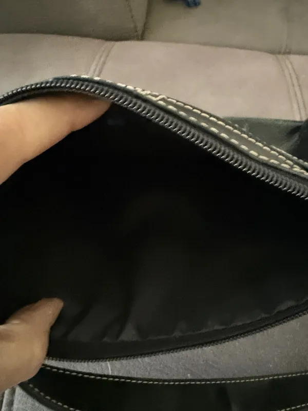 Kenneth Cole Reaction Black Faux Leather Shoulder Bag with Contrast Stitching - Image 11