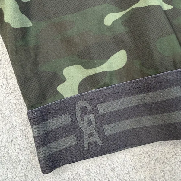 GOOD AMERICAN The Icon Crop Top Camo Size 1 (Small) Green Logo Activewear - Image 4