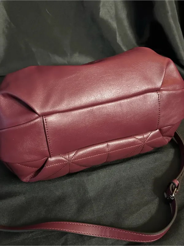 Simply Vera Vera Wang Women’s Quilted Burgundy Satchel - Image 7