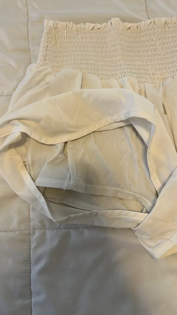 Aerie offline by high waisted smocked shorts - Image 4