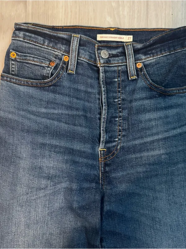 Levi’s Ribcage Straight Ankle Women's dark wash blue Jeans button fly size 27 - Image 3