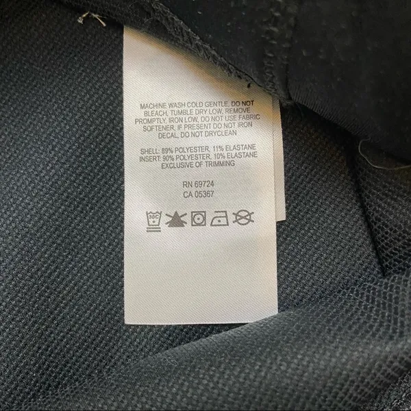Columbia Omni Shield Black Capri. Size Small. EUC - Image 5