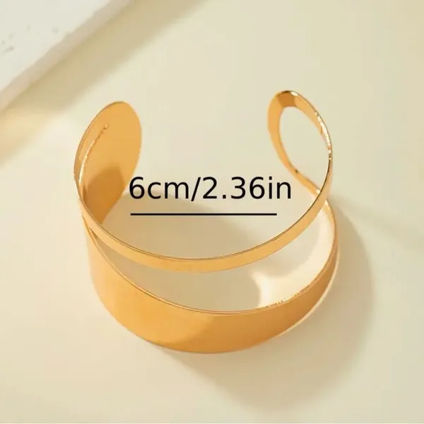 Elegant & Chic 18K Gold Plated Bracelet - Image 4
