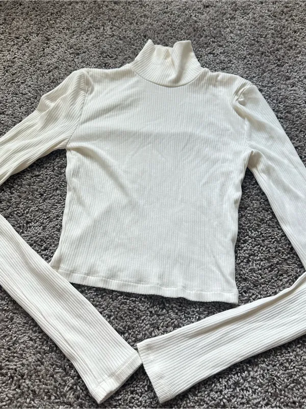Aritzia White Ribbed Turtleneck Long Sleeve Top - Image 2
