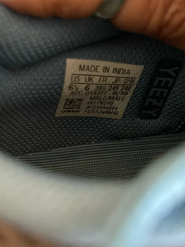 adidas Yeezy Boost 700 Carbon Blue Men’s Size 6.5 Women’s Size 8 - Image 5