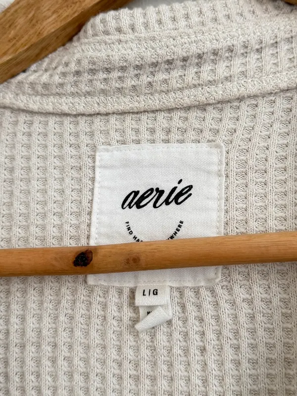 Aerie Lumberjane Cream Waffle Knit Size Large Long Sleeve Button Up Pocket Top - Image 3