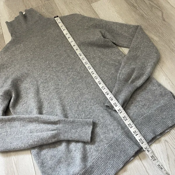 Nordstrom Cashmere Sweater turtleneck long sleeve womens Gray (small) classic - Image 5