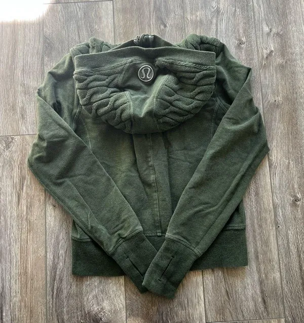 Sweater - Image 2
