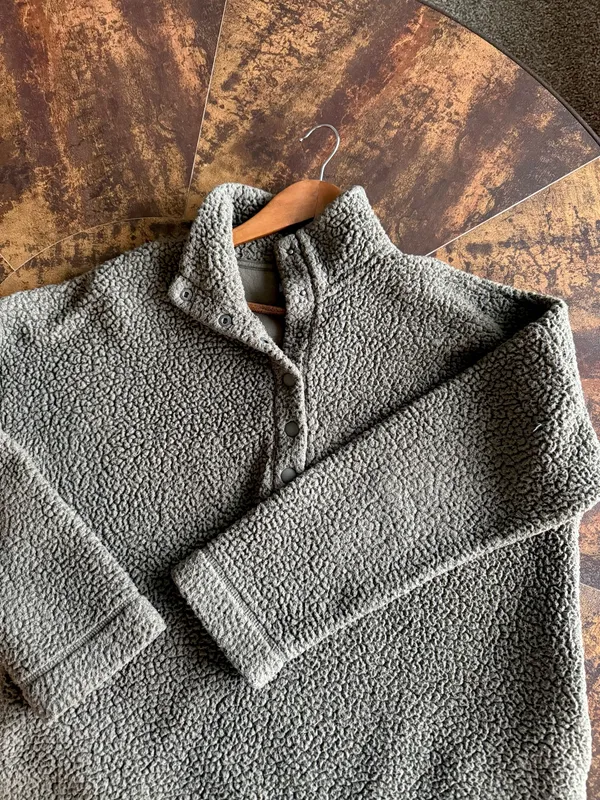 Aerie Comfy green sweater - Image 2