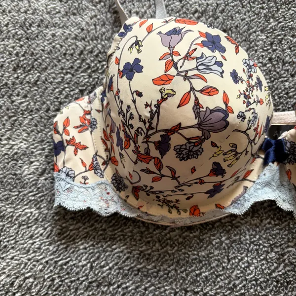 Adore Me Womens 38C Floral Print Lace Trim Bra Lightweight T-Shirt Underwire Bra - Image 2