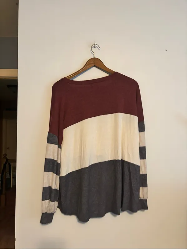 Maurices White Maroon Gray Colorblock Long Sleeve Cozy Tee Shirt - Image 11