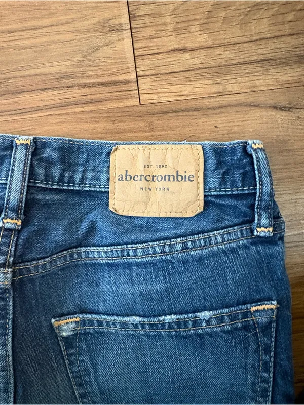 Abercrombie Remsen Low Rise Slim Straight Jeans Women’s Size 14 Distressed - Image 6