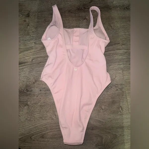 Stoney Clover Lane x Target pink ribbed Henley one piece swimsuit NWOT XSMALL - Image 5