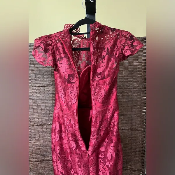 NWT Bariano Australia Red Jacquard Brocade Short Sleeve Gown – Size 4 - Image 4