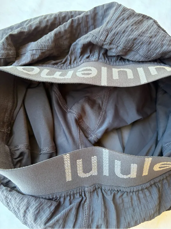 Lululemon Logo Waistband High-Rise Training Short - Image 8