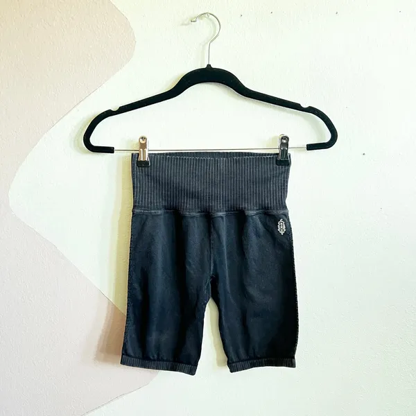 Free People Movement Seamless Good Karma Bike Shorts XS/S‎ $48 - Image 2