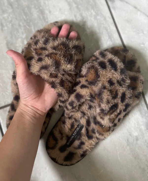 Fuzzy Slippers - Image 2
