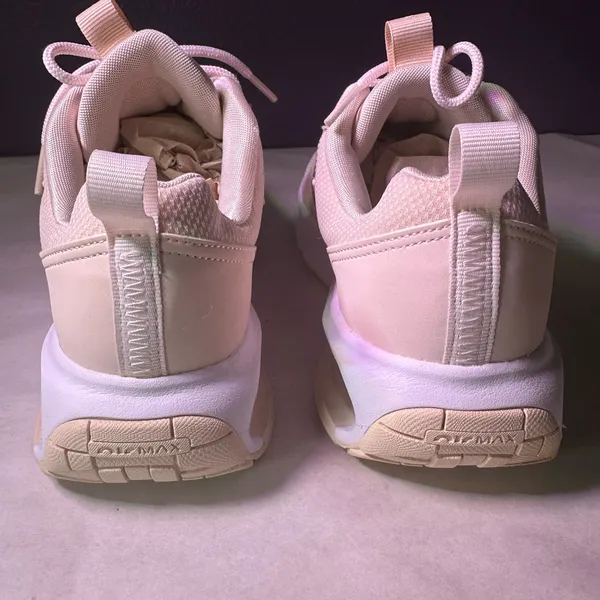 Nike Women's Beige Sneakers - Image 14