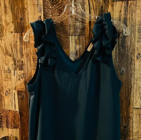 Entro sleeveless hunter green dress with lining x large 36 length x 17 width - Image 5