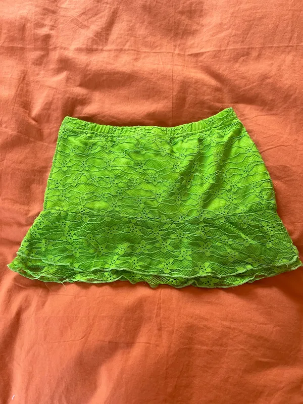 SheIn lime green mini skirt - Image 4