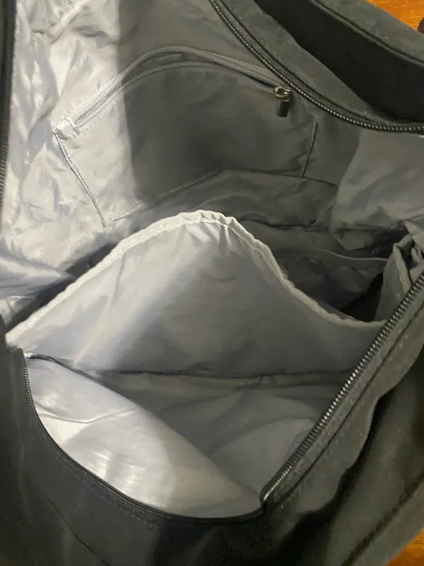B. Smart bag - Image 3