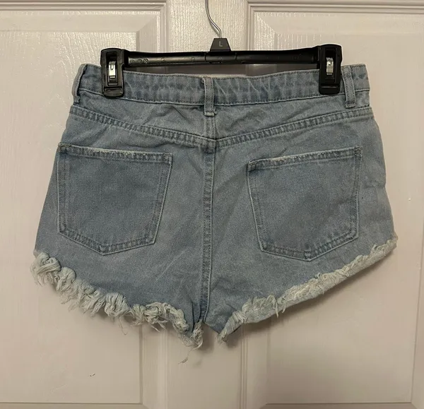Primark Floral Embroidered Shorts - Image 3