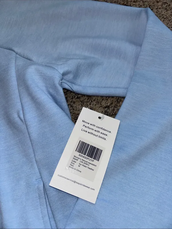 Leapstride Pullover size medium NWT Blue - Image 2