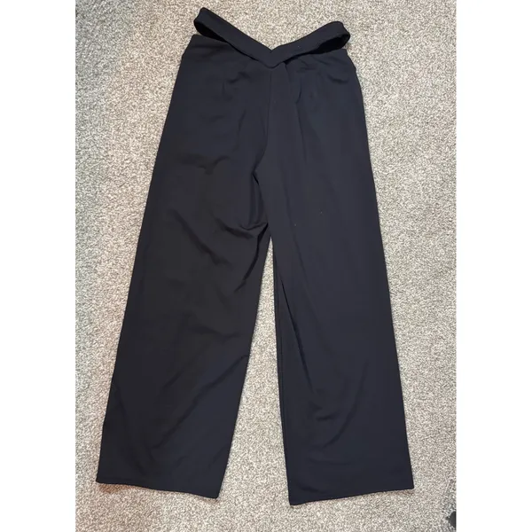 Halara Black Crossover V-Waist Cutout Wide Leg Pleated Pants Medium - Image 2