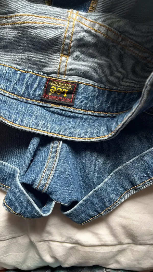 Levi’s Shorts - Image 6