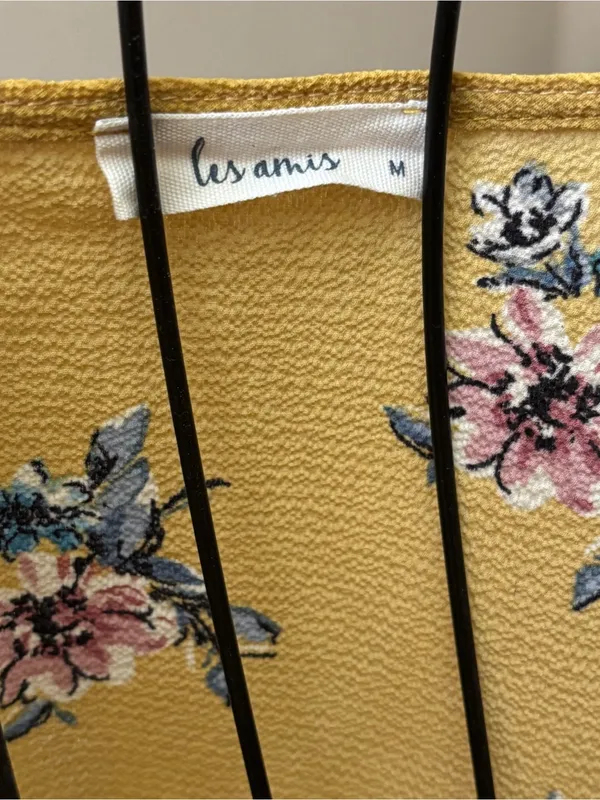 EUC Yellow Floral Short Sleeve blouse with Pleated Hem | Les Amis Women’s M - Image 2