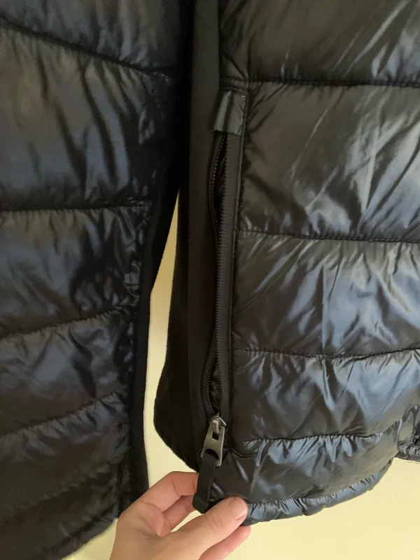 Guess Black Puffer Jacket  - Image 8