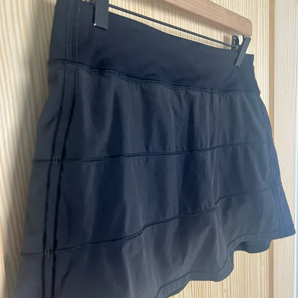 LULULEMON- Pace Rival Skirt Tall 15" Black Size 8 - Image 3