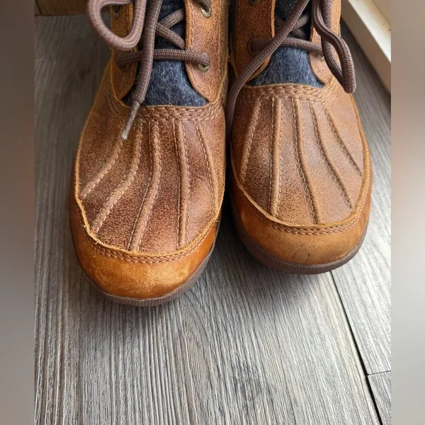 UGG Waterproof Leather Duck Boots Herringbone Wool Collar‎ Brown Lace Up size 8 - Image 4