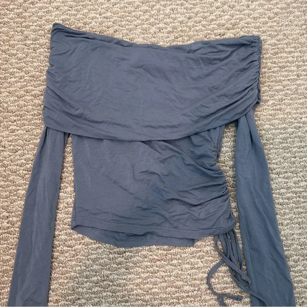 Edikted Women's Off-Shoulder Gray Top - Image 5