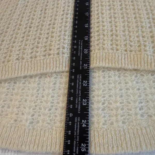 Abercrombie & Fitch Cream Open Knit V Neck Sweater Lightweight Preppy Capsule LG - Image 5
