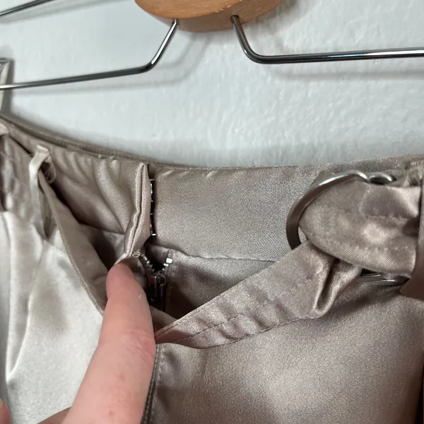 Maeve By Anthropologie Champagne Satin Jogger Dress Pants Size 2 metallic - Image 8