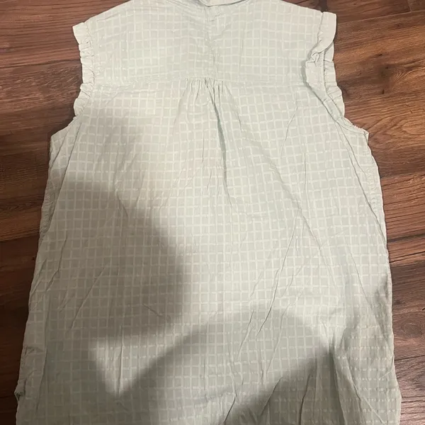 Columbia Sleeveless Button Up Top Lightweight Summer Outdoor Size L - Image 2