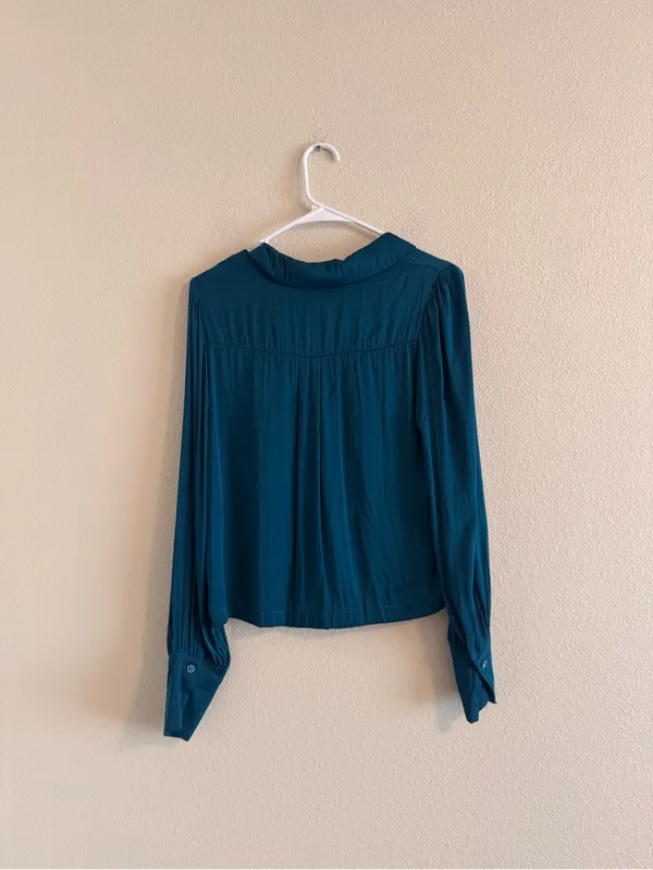 Naked Zebra Teal Button-Front Long Sleeve Blouse - Image 3