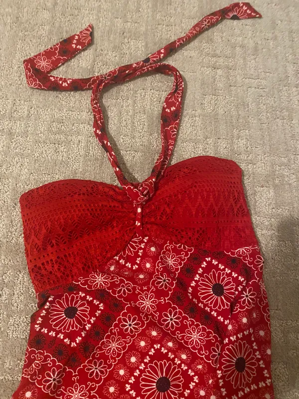 Red Country Tank Top Flowers - Image 2