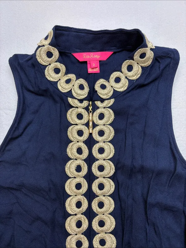 Lilly Pulitzer size 2 Navy Sleeveless Shift Dress xs Gold Decorative Placket - Image 4