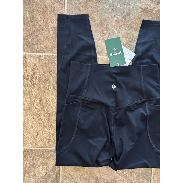 Halara UltraSculpt High Waisted Tummy Control Pocket Leggings Black XS 7/8 - Image 7