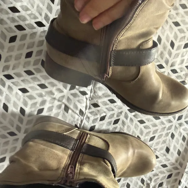 Rampage‎ Geller Womens Ankle Boots Tan Brown Knit Collar Buckle Strap Size 7M - Image 6