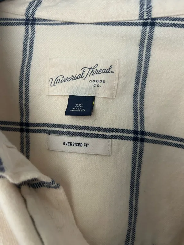 Universal Threads Oversized Flannel - Image 2