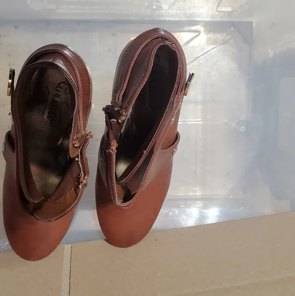 Kenneth Cole Unlisted Booties Size 9 Medium - Image 6