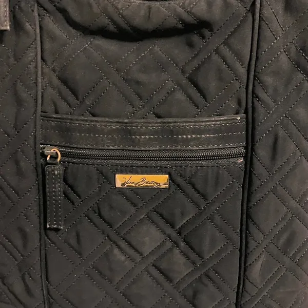 Vera Bradley Black Quilted Crossbody Bag - Image 4