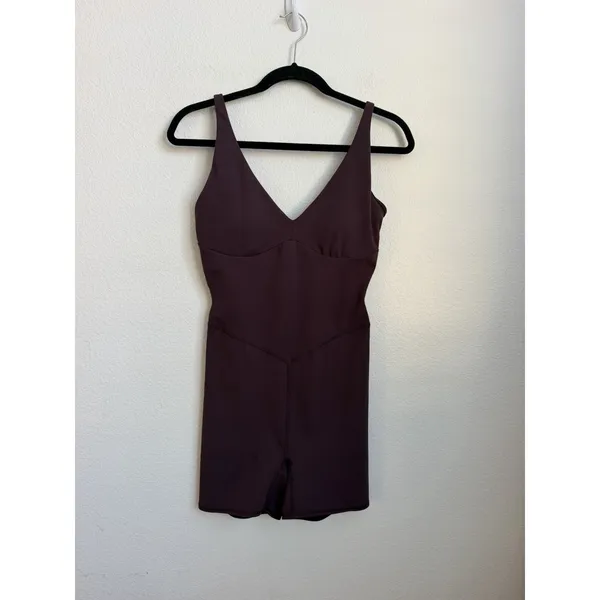 Fabletics Women’s PureLuxe TLC Short Jumpsuit 4" Size Small Oxblood - Image 3