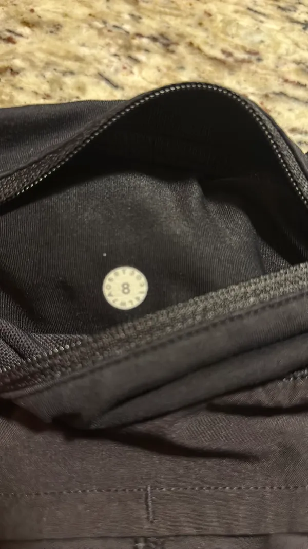Lululemon Shorts Speed Up - Image 2