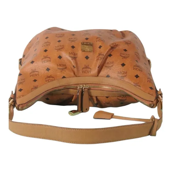 MCM Aren Hobo in Visetos Coated Canvas - Cognac - Image 4